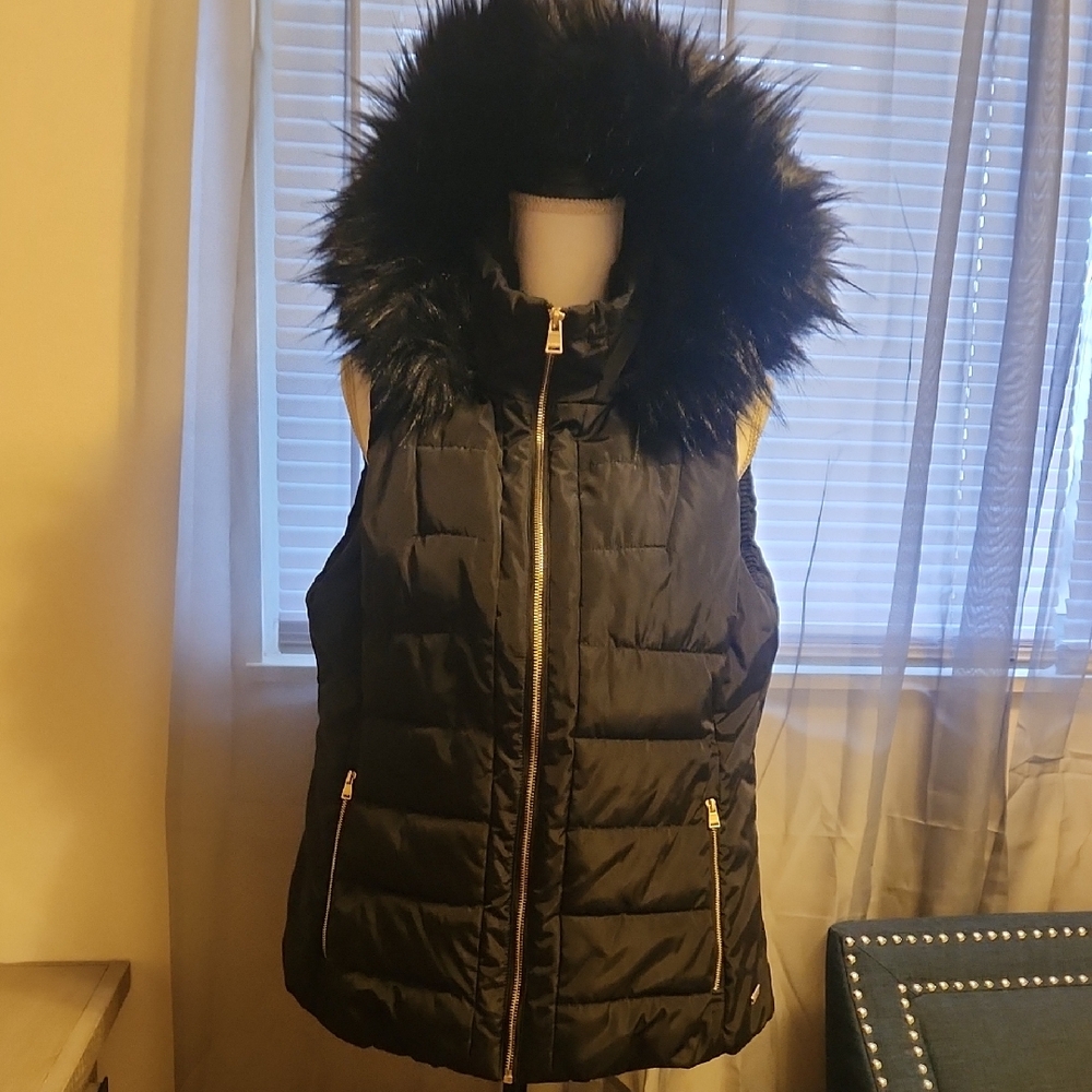 Calvin Klein Black Quilted Puffer Vest with Faux-Fur Hood Trim